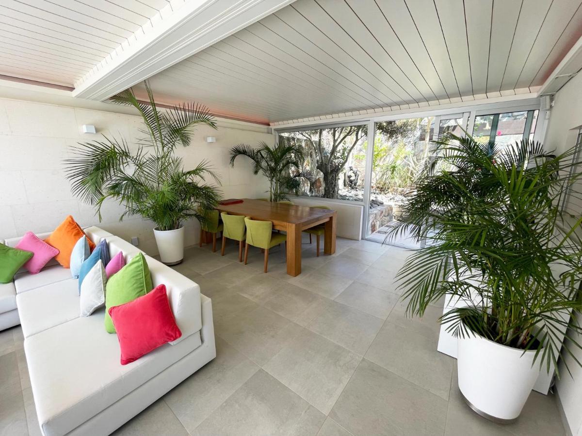 Luxury Villa Morelli With Seaview & Heated Pool 마스팔로마스 외부 사진
